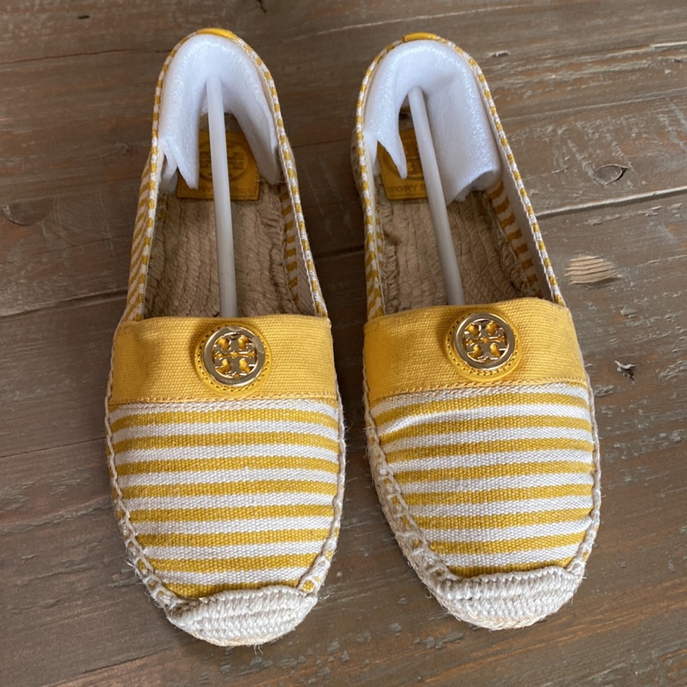 Tory Burch Beacher Striped Espadrilles | Size 8